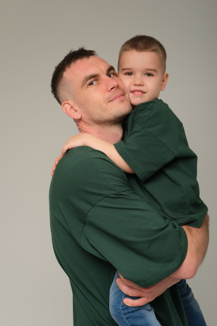 Заказать семейную фотосессию в студии с детьми - сеть фотостудий  Fashion Box – фото № 3