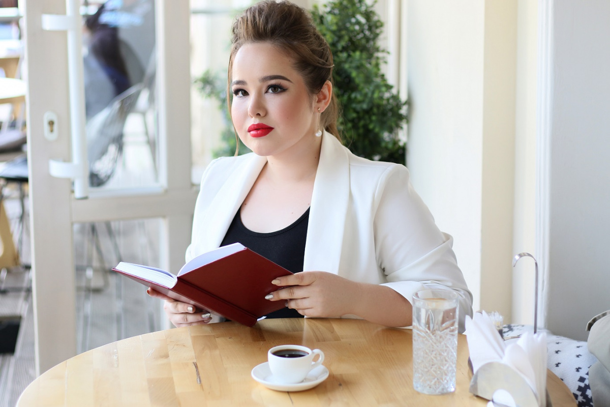 ПОИСК РАБОТЫ. Как фото в резюме влияет на карьеру?  - Fashion Box
<!--'start_frame_cache_3JiYAU'--> – фото № 10