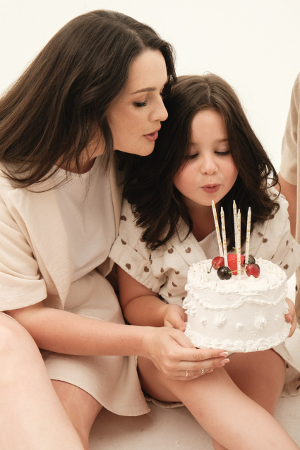 Заказать семейную фотосессию в студии с детьми - сеть фотостудий  Fashion Box – фото № 31