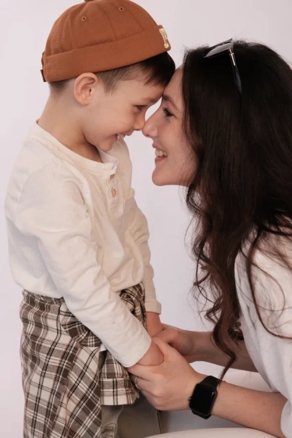 Заказать семейную фотосессию в студии с детьми - сеть фотостудий  Fashion Box – фото № 11