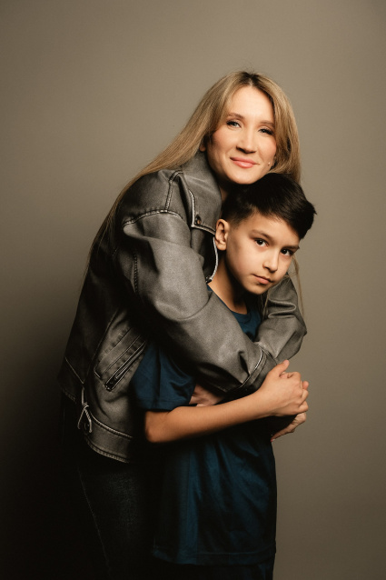 Заказать семейную фотосессию в студии с детьми - сеть фотостудий  Fashion Box – фото № 29