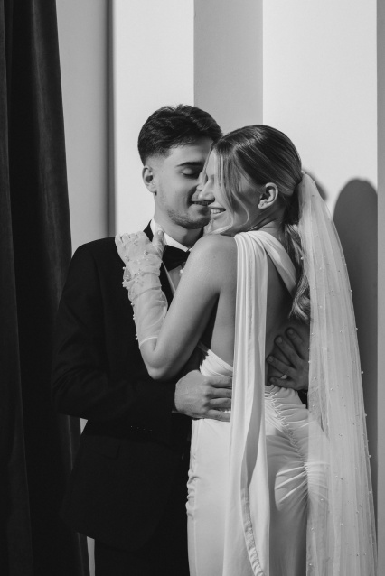 Свадебная фотосессия в Москве — стиль, чувства и незабываемые кадры – фото № 5