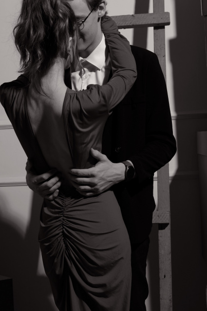 Заказать фотосессию Love Story - в студии по доступной цене от компании Fashion Box

 – фото № 14