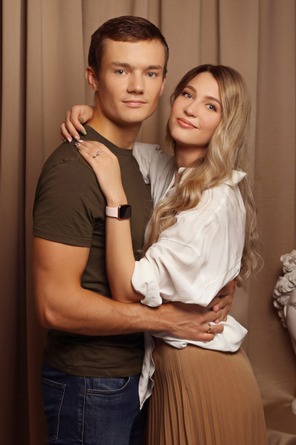 Заказать фотосессию Love Story - в студии по доступной цене от компании Fashion Box

 – фото № 6
