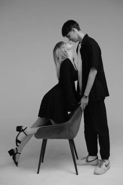 Заказать фотосессию Love Story - в студии по доступной цене от компании Fashion Box

 – фото № 19