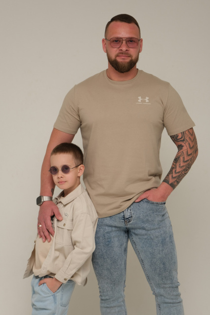 Заказать семейную фотосессию в студии с детьми - сеть фотостудий  Fashion Box – фото № 12